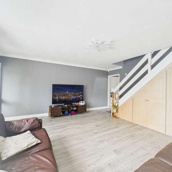 Slade Road, Stokenchurch, High Wycombe, Buckinghamshire, HP14 - Photo 1