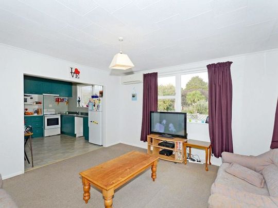 CLOUSTON PARK 2 BEDROOM - Photo 1