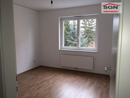 Beautiful Apartment Ready for Immediate Occupancy – Parking Space Included -Schöne Wohnung zum Sofortbezug und mit PKW-Abstellplatz inklusive - Photo 4