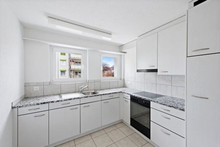 Your new home in Windisch with a sunny garden seating area - Photo 2