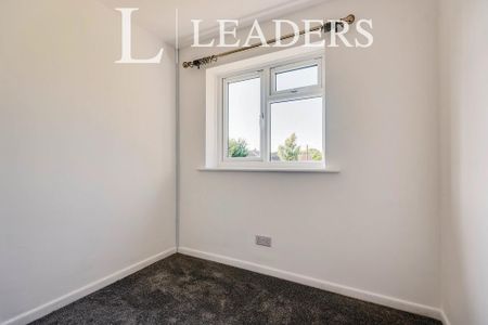 3 bedroom terraced house to rent - Photo 3