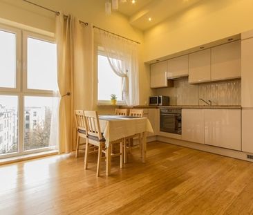 Łódź Łódź-Polesie, Lipowa - Photo 2