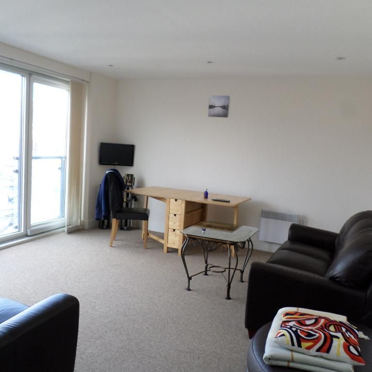 1 bedroom flat to rent - Photo 1