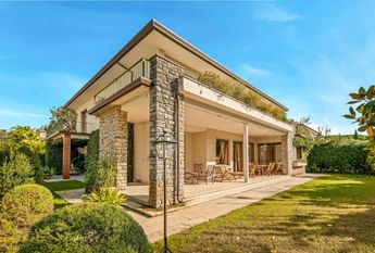 via solferino, 5, Forte dei Marmi, Tuscany 55042