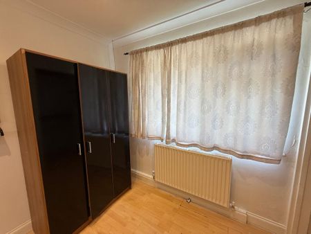 2 bedroom maisonette to rent - Photo 3