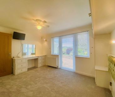 4 bedroom detached bungalow to rent - Photo 6