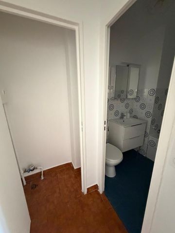 Location Appartement 1 pièce 19m² MONTPELLIER 34090 - Photo 2