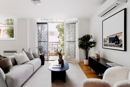 2 Bed, 1 Bath - Photo 3