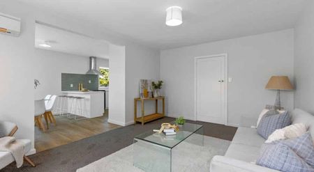 Beautifully Renovated, Modern & Convenient 3-Bedroom Home in Papanui - Photo 4