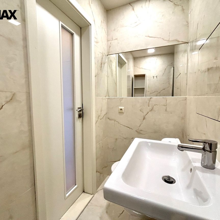 Pronájem bytu 1+kk v osobním vlastnictví 26 m², Praha 8 - Kobylisy - Fotografie 1
