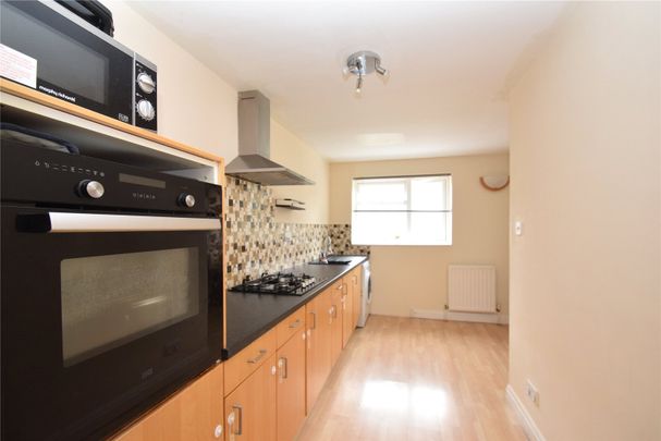 2 bed semi-detached house to rent in The Copse, Scarborough, YO12 - Photo 1
