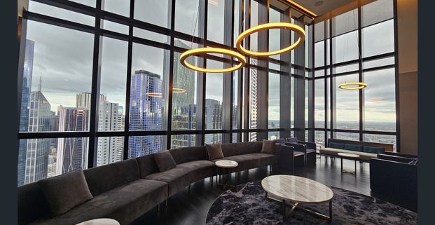 WINDOWS IN EACH BEDROOM, FURNISHED, FLEXIBLE TERM - Photo 1