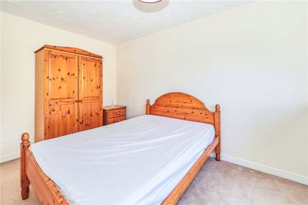 Varsity Drive, Twickenham, TW1 1AN - Photo 3