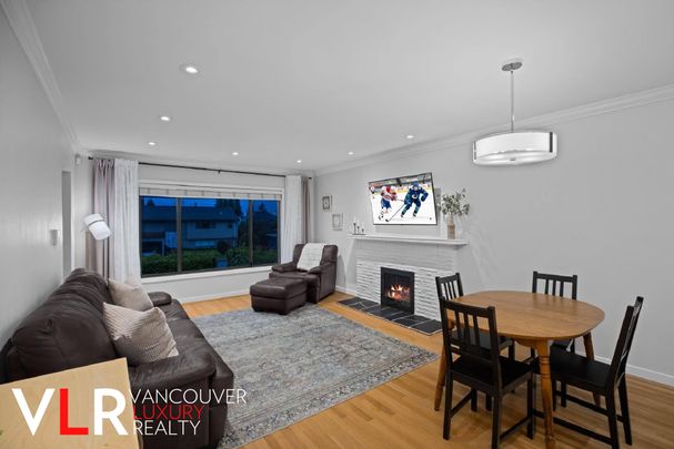 722 East 17th Street - Photo 1