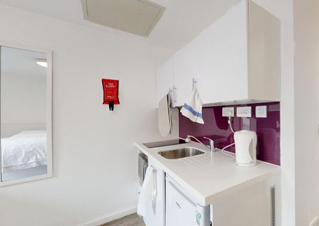 Studio to rent - Photo 5