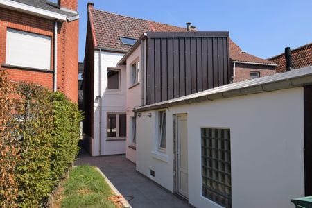 Gerenoveerde woning met tuintje in het centrum! - Photo 4