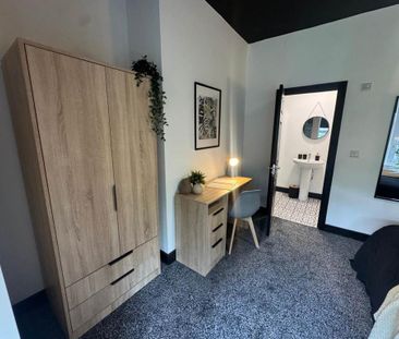 1 bedroom in a house share to rent - Photo 5