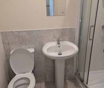 1 bed house of multiple occupation to rent in York Road, Great Yarm... - Photo 6