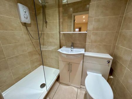 1 bedroom flat to rent - Photo 5