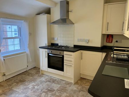 2 bedroom flat to rent - Photo 4