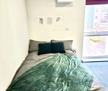 2 bedroom private hall to rent - Photo 4