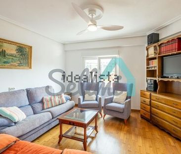 Alquiler de piso en Calle Hevia Bolaños - Photo 1