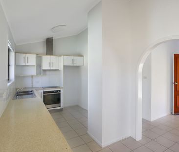 Renovated and close to the CBD! - Photo 2