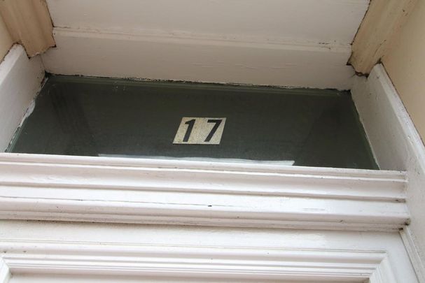 4 bedroom maisonette to rent - Photo 1