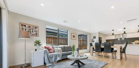 Modern 3-Bedroom Family Home Near Parks - Photo 2