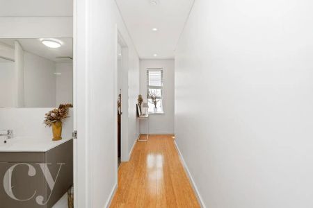 “South Beach Lifestyle Apartment” - Photo 3