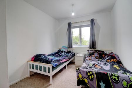 2 bedroom apartment to rent - Photo 4