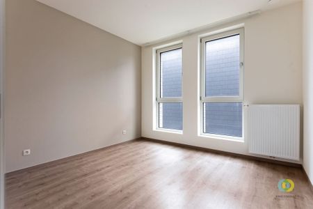 Mooi appartement met twee kamers en terras - Photo 4