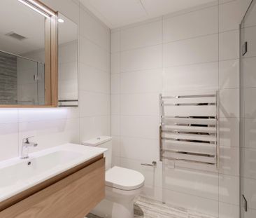 GRAFTON - Penthouse 1 Bedroom Apartment with Views & Carpark - Photo 4