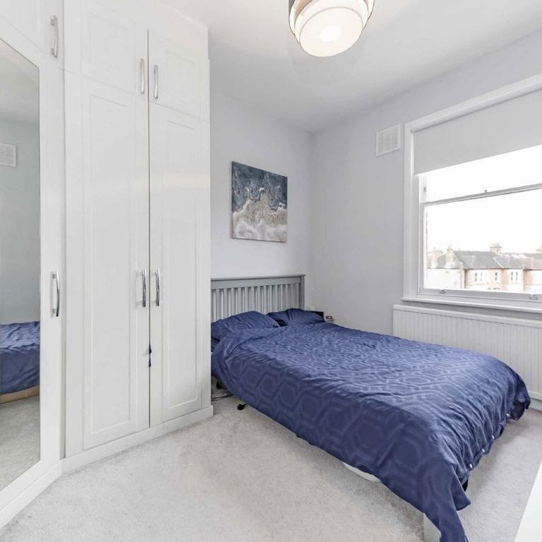 Thornton Avenue, SW2 4HL, London - Photo 1
