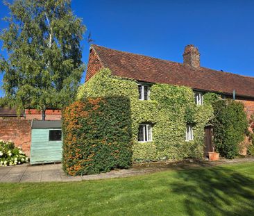 2 bedroom cottage to rent - Photo 2