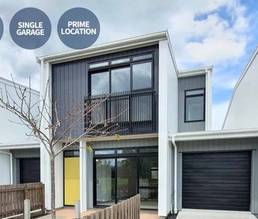 Fabulous Modern Terrace Home - Photo 1