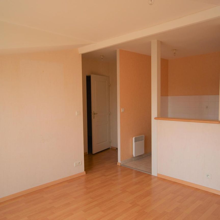 Location Appartement 2 pièces 37m² CHOLET 49300 - Photo 1