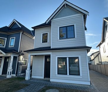 Executive Living: 4 Bedroom + Office Home W/ High End Finishes. Dou... - Photo 5