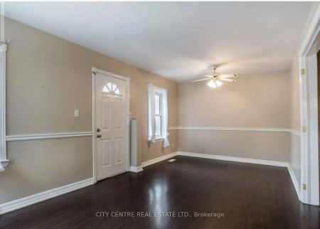 Detached Home For Lease | W9248183 - Photo 4