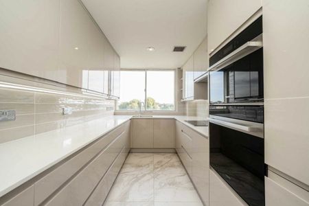 Warwick Gardens, Kensington, W14 - Photo 3