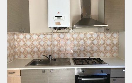 Location Appartement P2 Nimes - Photo 4