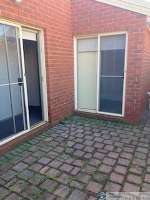 26 Euroa Avenue, Berwick - Photo 1