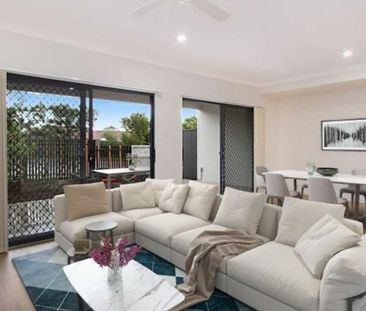 47/4 Lewis Place, Manly West QLD 4179 - Townhouse For Rent | Domain - Photo 2