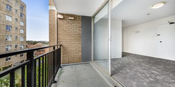 Naturally Lit Park Side Apartment - Photo 3