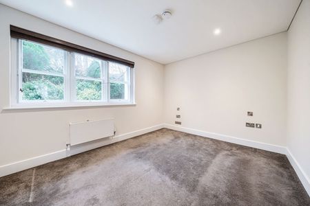 44 Reigate Hill, Reigate - 2 bedrooms Property for lettings - Seymours - Photo 3