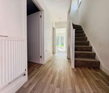 The Orchard, Warminster, BA12 - Photo 3