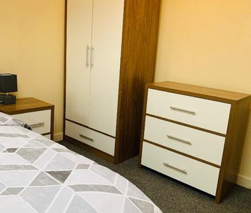 Camden Street, Room 7, All Bills Included, Belfast, BT9 6AU - Photo 6