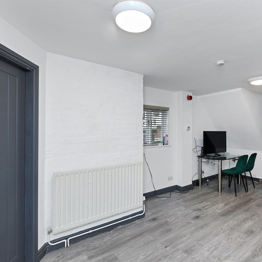 North Sherwood Street, NG1 - Photo 1