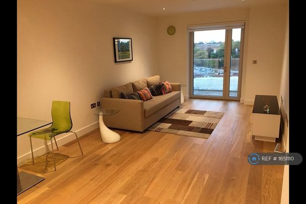 2 bedroom flat to rent - Photo 1