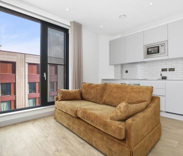 Studio to rent - Photo 2